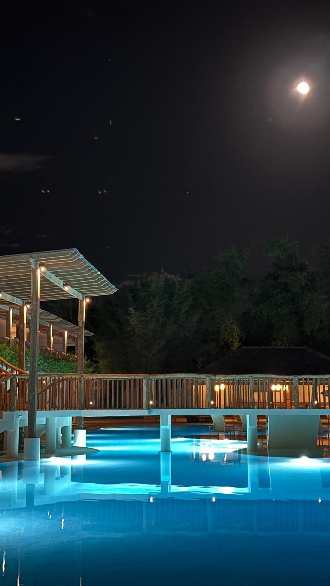 Bluewater Panglao Resort Exteriör bild